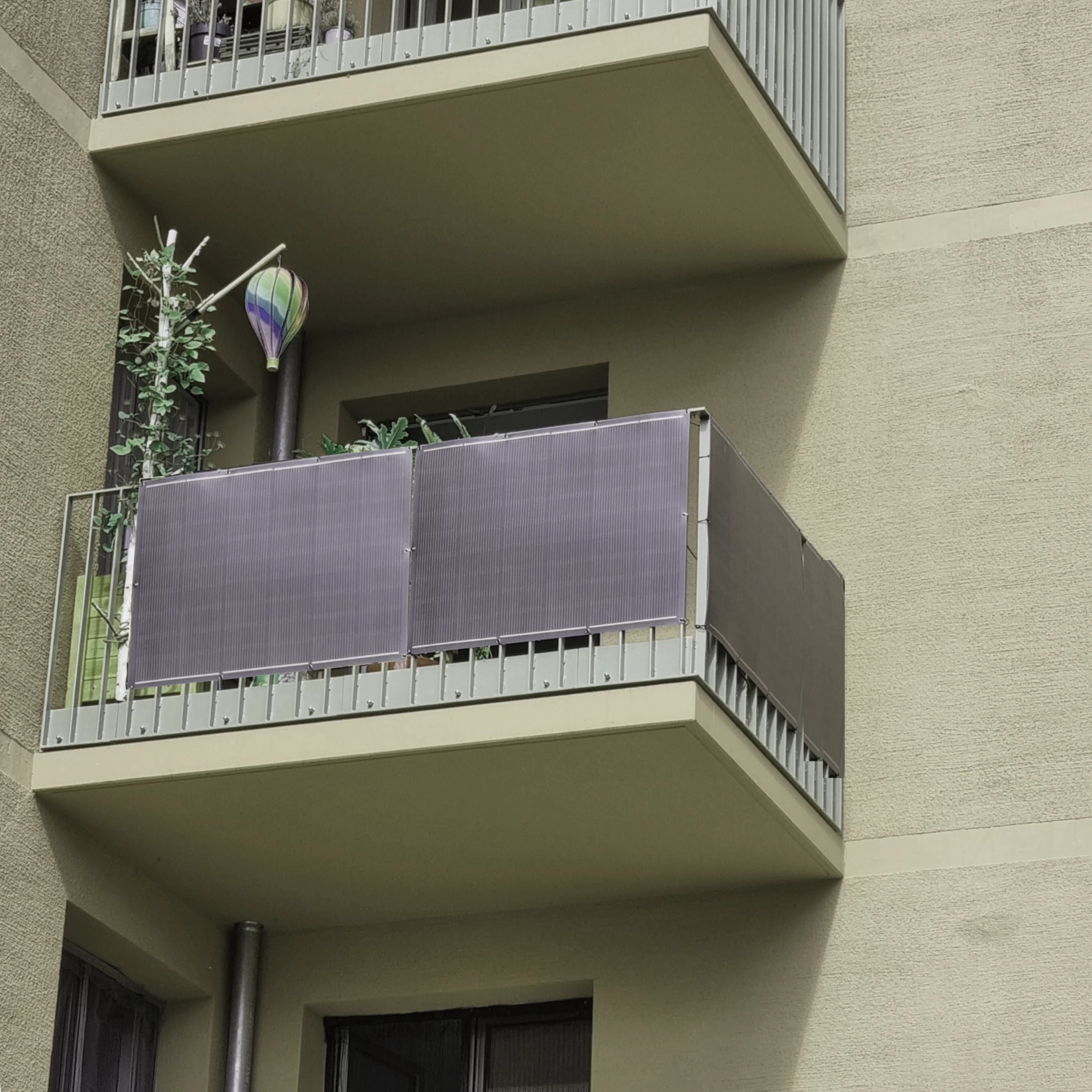NewGen Ultraleicht | 3,1 kg je Modul - Leichte Balkonkraftwerke | BalkonSolar Deutschland