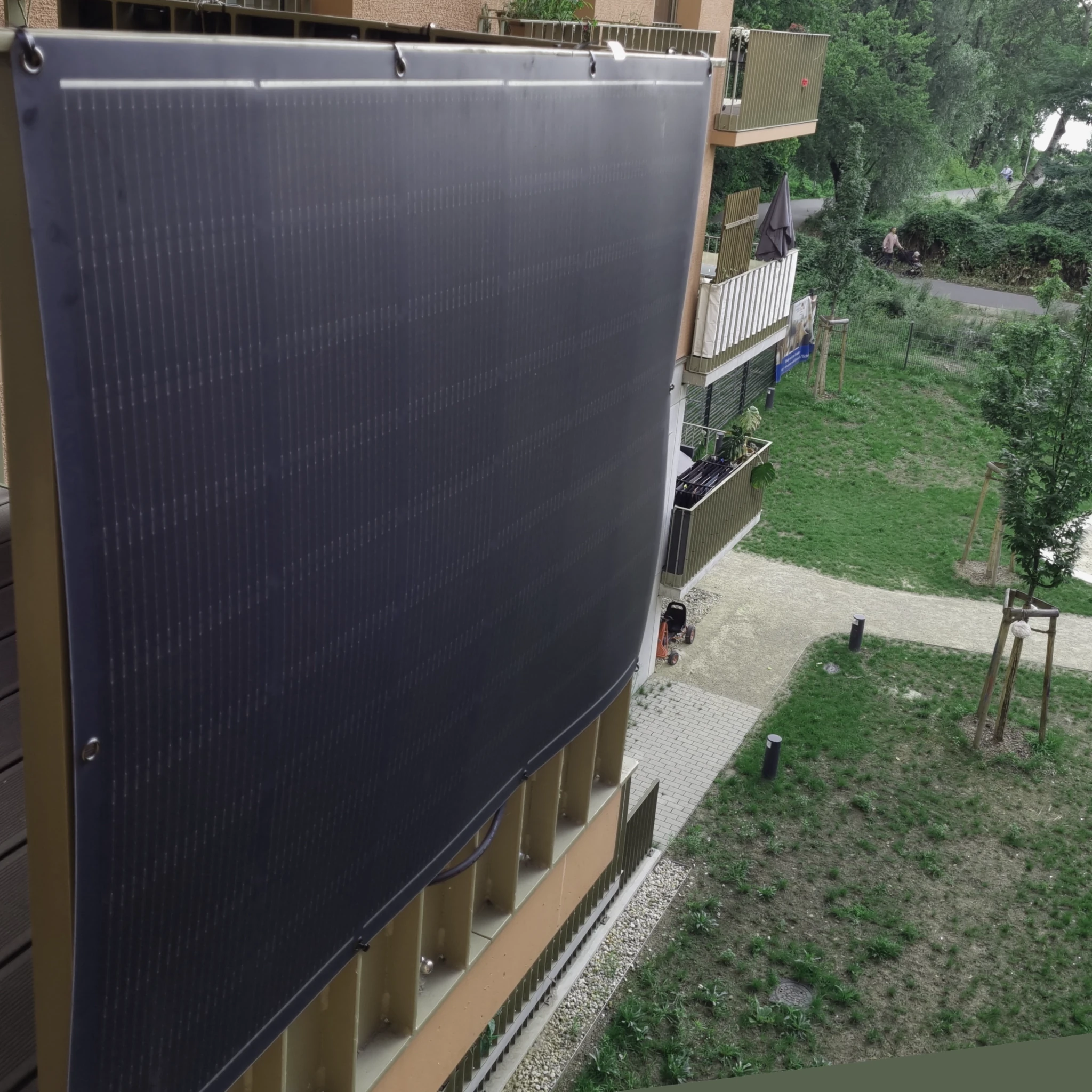 NewGen Ultraleicht | 3,1 kg je Modul - Leichte Balkonkraftwerke | BalkonSolar Deutschland